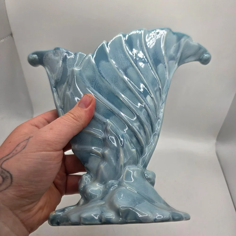 Vintage Royal Haeger Royal Hickman Blue Fan Leaf Vase Planter Art Pottery USA
